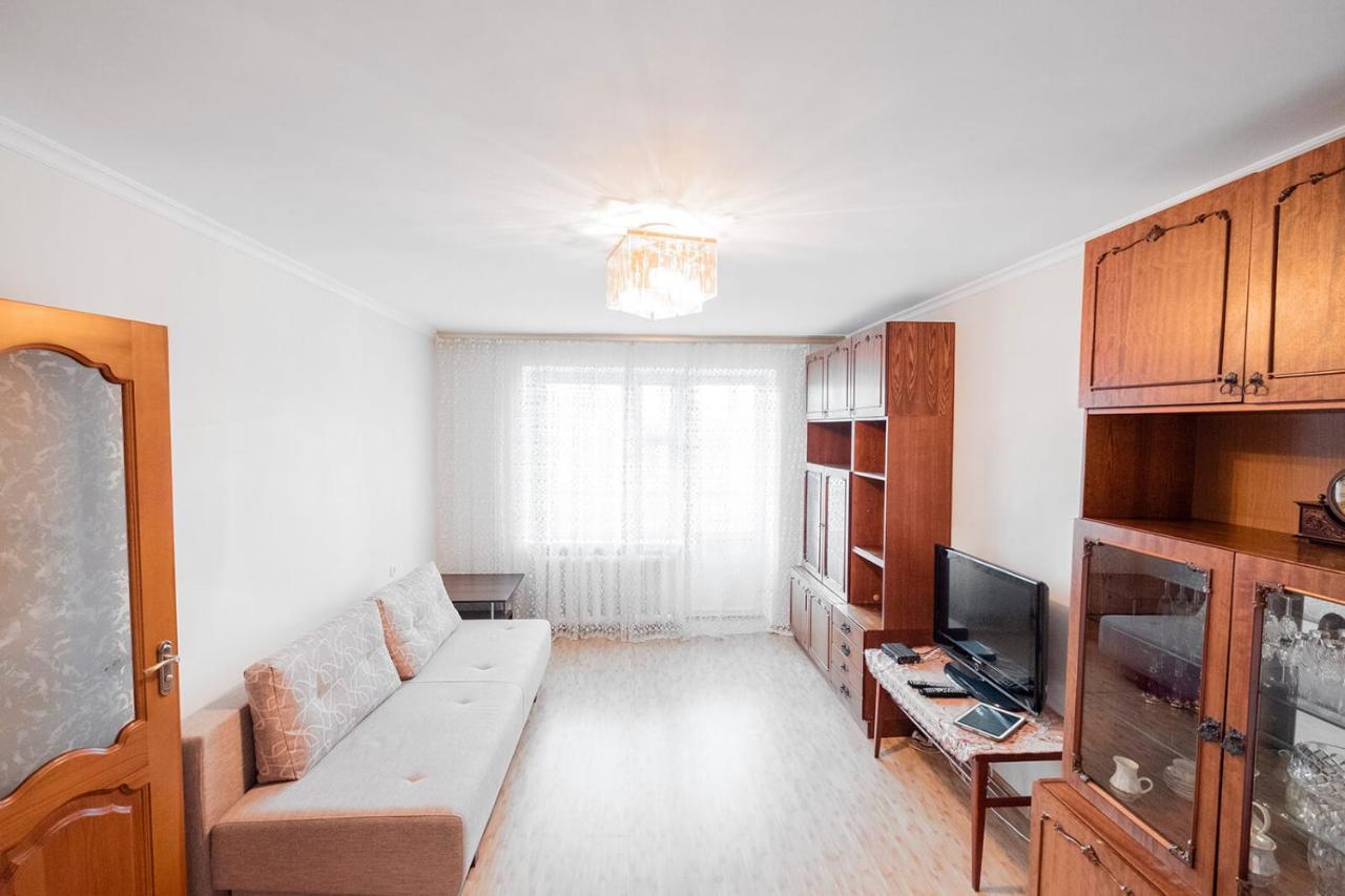 Apartment On Polevaya 44/12 Bohuslav エクステリア 写真