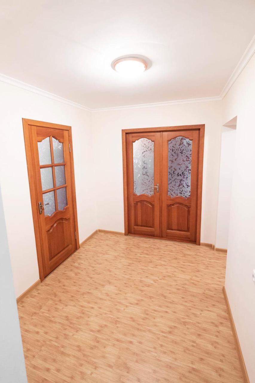 Apartment On Polevaya 44/12 Bohuslav エクステリア 写真